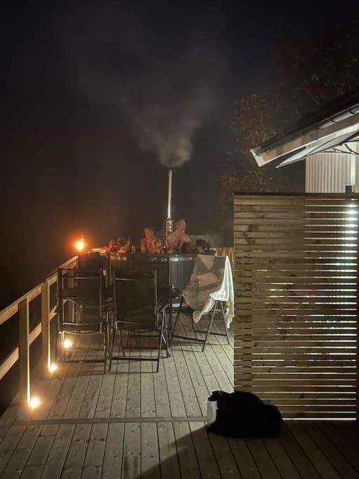 Willa Eget Hus Med Badtunna I Skaergardsmiljoe Kristinehamn Zewnętrze zdjęcie